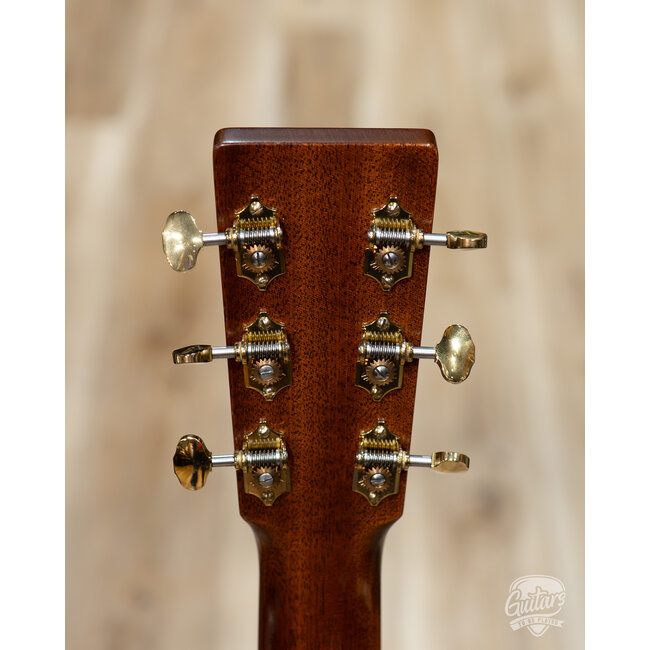 2023 Martin 000-18 Modern Deluxe Acoustic Guitar w/ Case – Natural