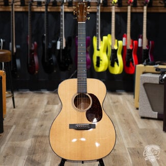 Used 2023 Martin 000-18 Modern Deluxe Acoustic Guitar w/ Case – Natural