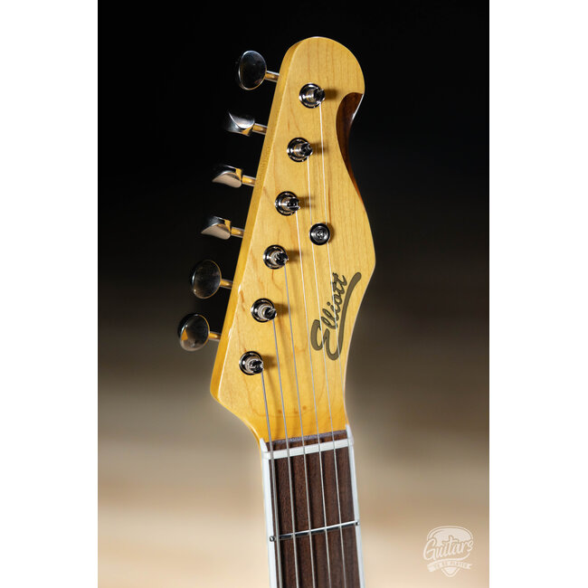 Elliott Raven Standard Spruce Top Semi-Hollow Guitar – Ruby Red Slipper