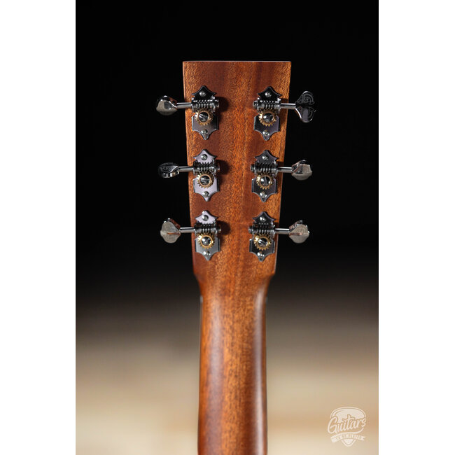 Larrivee BT-40E MH Spruce/Mahogany Acoustic/Electric Baritone Guitar w/ Case