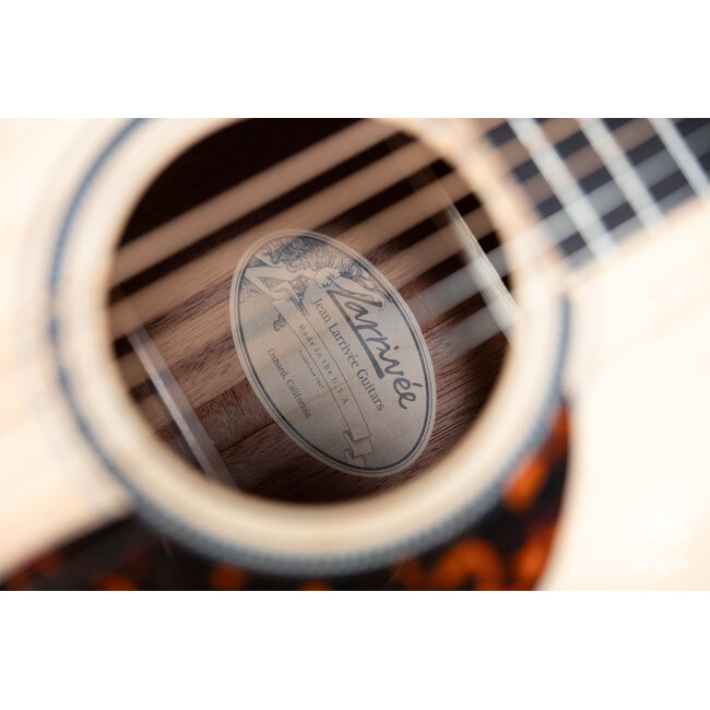 Larrivee BT-40E MH Spruce/Mahogany Acoustic/Electric Baritone Guitar w/ Case