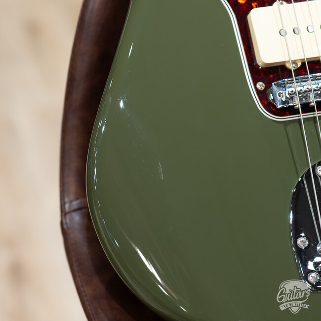 2021 Fender Player Jazzmaster CME Exclusive w/ Case – Olive Drab