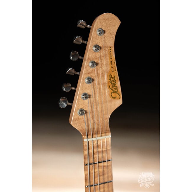 Xotic XSC-2 Swamp Ash HSS S-Style w/ Roasted Flame Maple Neck – Lake Placid Blue