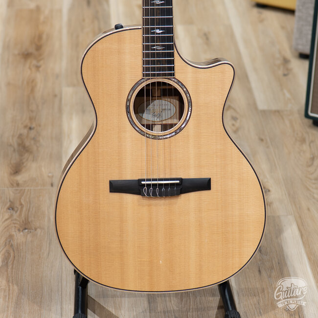 2021 Taylor 814ce-N Acoustic/Electric Nylon String Guitar w/ Case