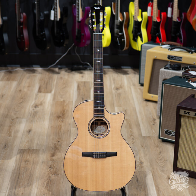 2021 Taylor 814ce-N Acoustic/Electric Nylon String Guitar w/ Case