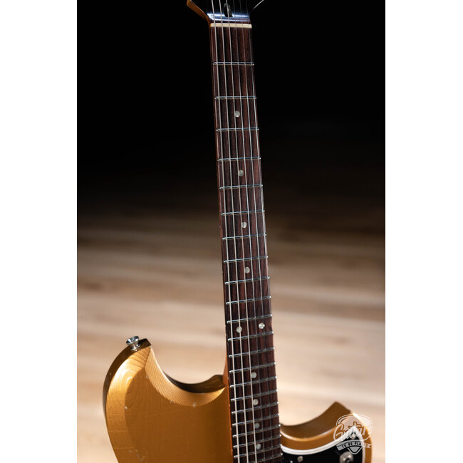 Novo Custom Voltur V2 Staple P-90/Humbucker Guitar – Gold Top Gold