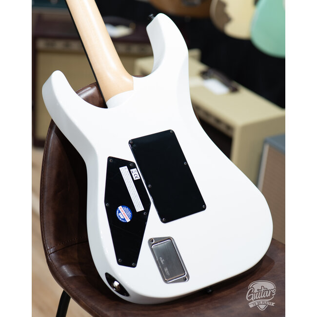 ESP E-II M-II Fishman Fluence Floyd Rose Guitar w/ Case – Snow White (B-stock)