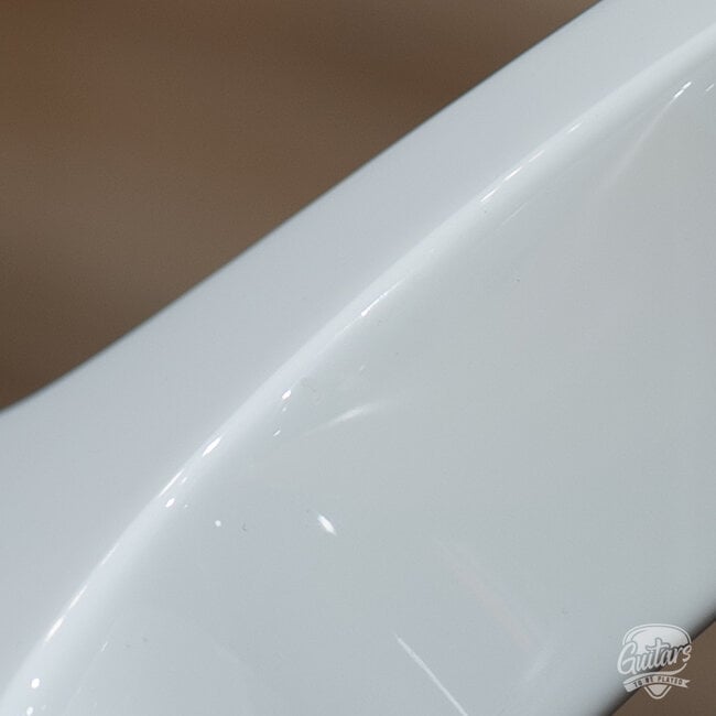 ESP E-II M-II Fishman Fluence Floyd Rose Guitar w/ Case – Snow White (B-stock)