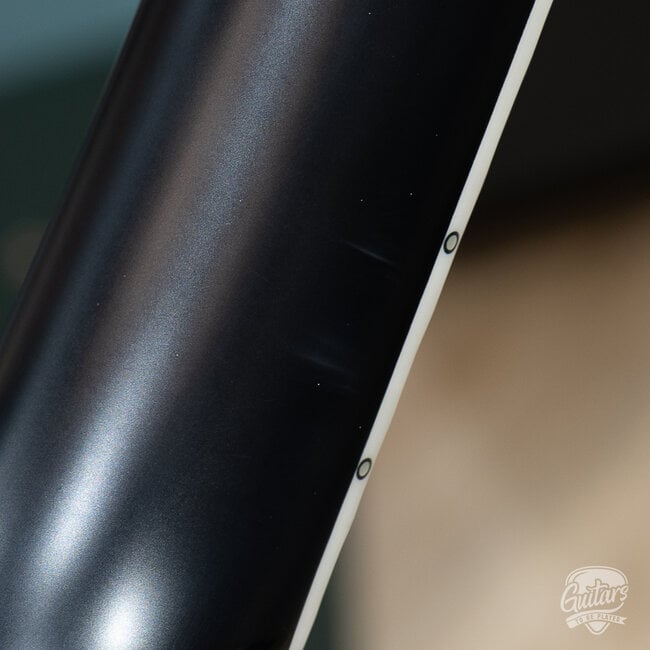 ESP E-II M-II HT Neck Thru Guitar w/ Case – Black Natural Fade (B-stock)