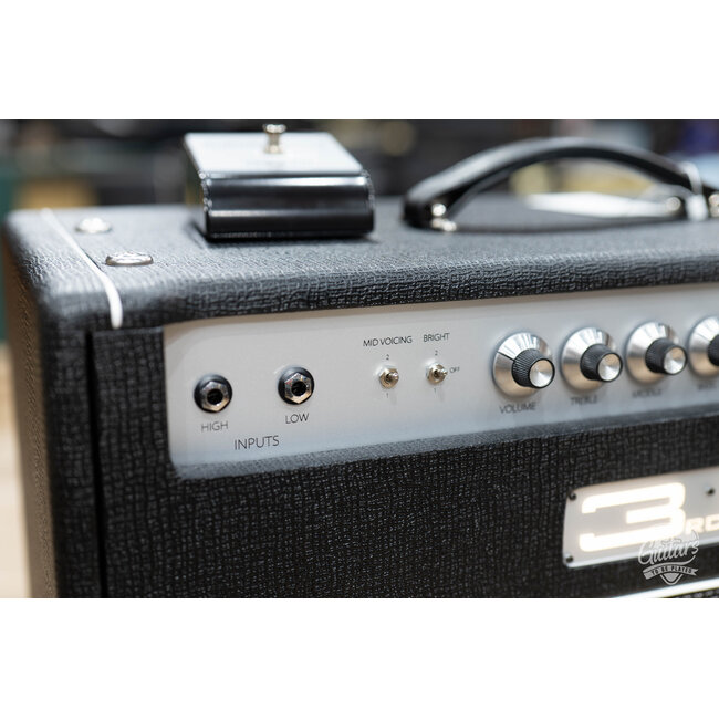 3rd Power Aurora 45 Pro 1x12" Combo Amp w/ Footswitch