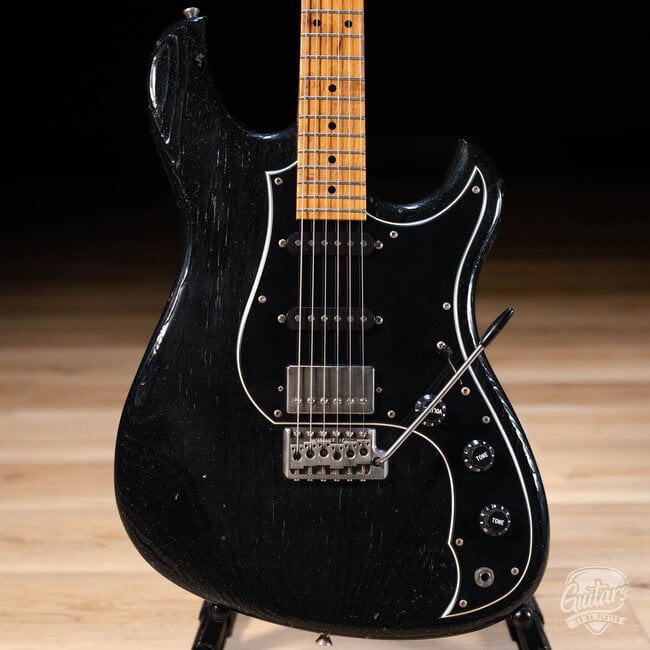 Novo Custom Idris HSS w/ Maple Neck – Starry Night