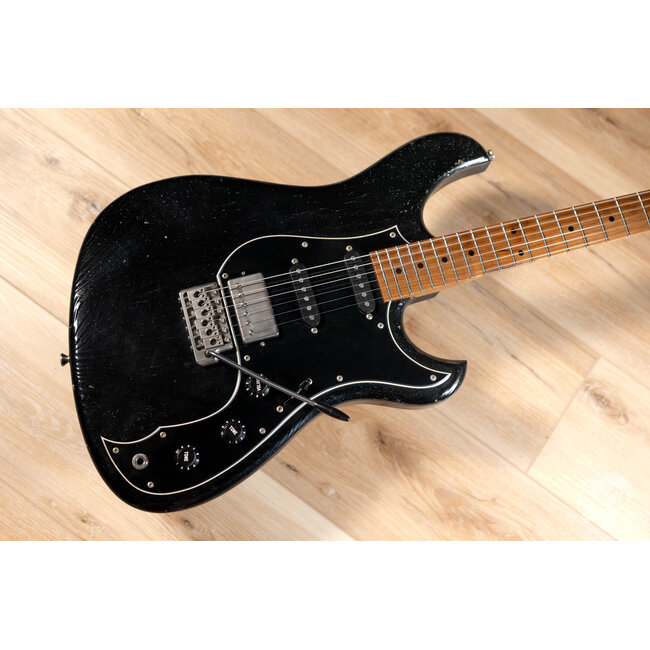 Novo Custom Idris HSS w/ Maple Neck – Starry Night