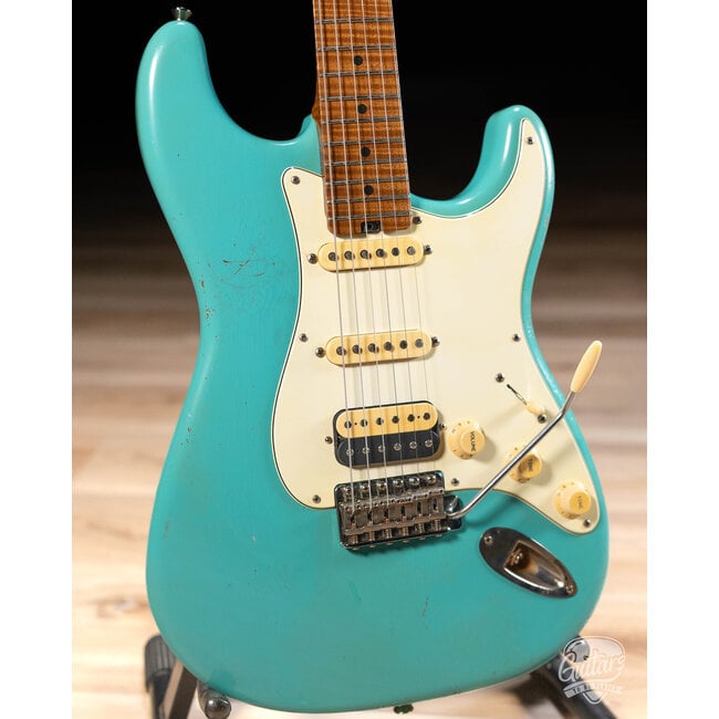 Shabat Lynx HSS Alder Body w/ Flame Roasted Maple Neck – Taos Turquoise