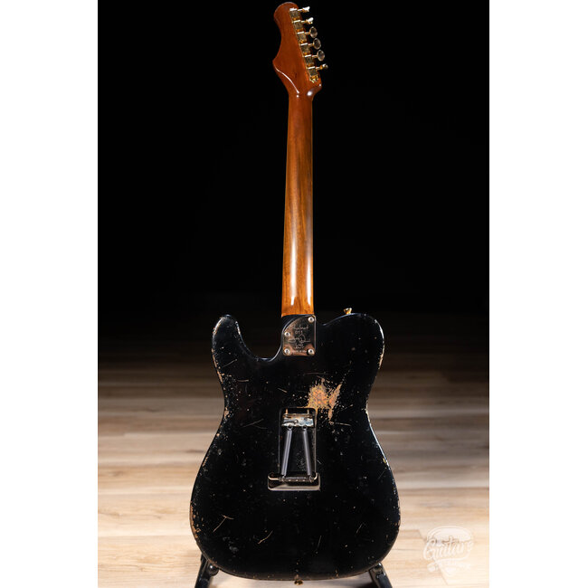 Shabat Lion JD VT Mahogany 24.75" Scale Guitar w/ VegaTrem – Black over Gold