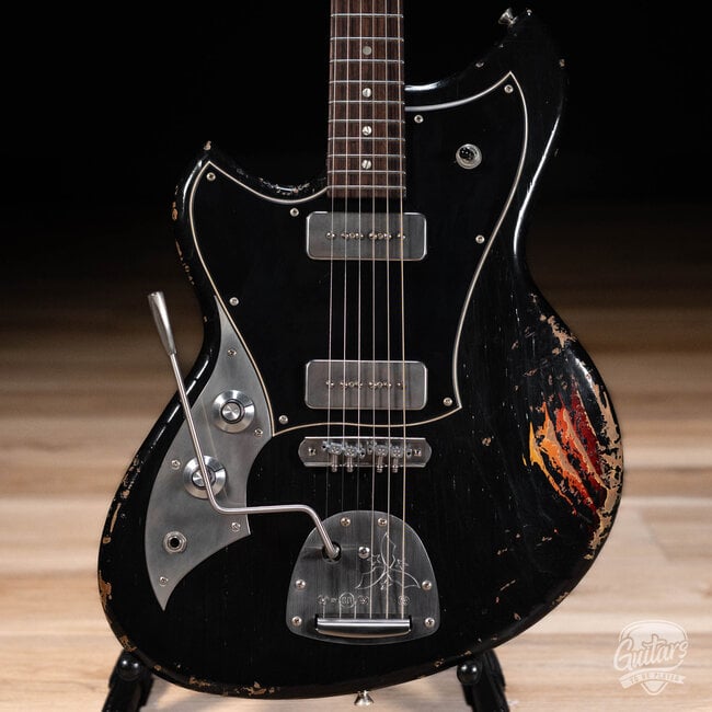 Novo Dealer Limited Nucleus Serus J Left-Handed Guitar–Bull Black over ‘64 Burst