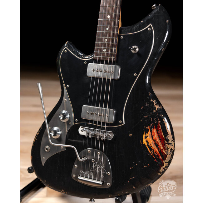 Novo Dealer Limited Nucleus Serus J Left-Handed Guitar–Bull Black over ‘64 Burst