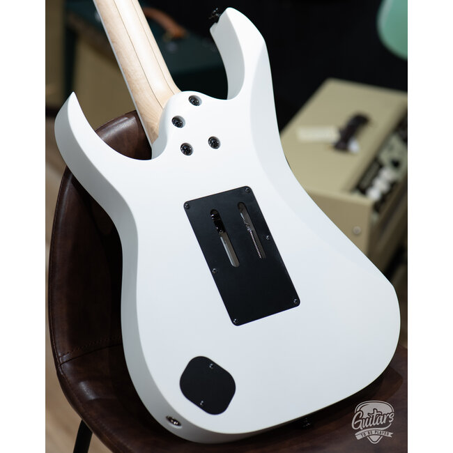Ibanez RG653DX Prestige HH Guitar w/ Case – White Flat (Demo)