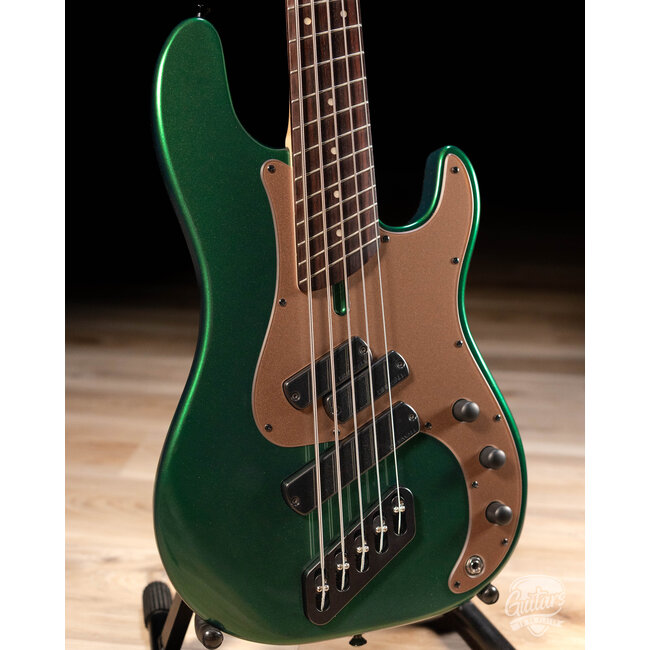 Dingwall SP1 5-String Bass – Gloss Dark Candy Green