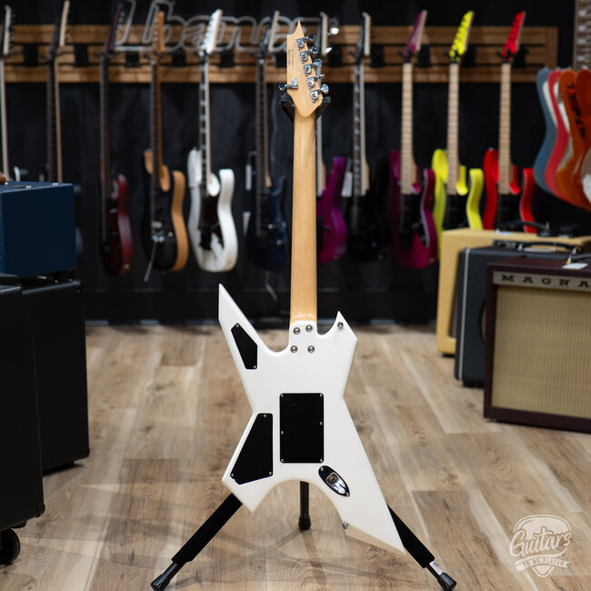 Used Killer Exploder II Akira Takasaki Maple Guitar w/ Bag – Pearl White