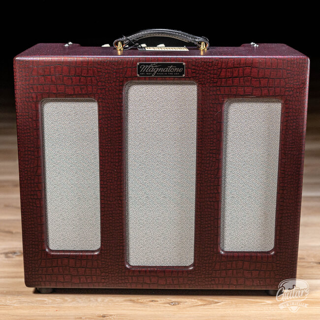Magnatone Varsity Reverb 15W 1x12” Point-To-Point Wired – Cathedral Burgundy