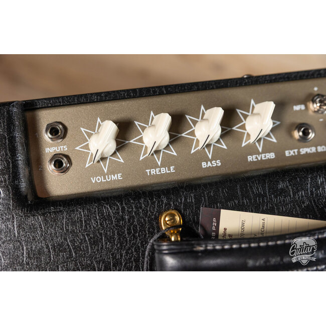 Magnatone Varsity Reverb 15W 1x12” Point-To-Point Collection – Cathedral Black