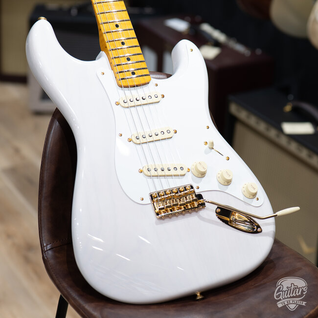 2025 Fender Limited American Vintage II 1957 Strat w/ Case – White Blonde