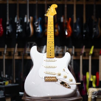 Used 2025 Fender Limited American Vintage II 1957 Strat w/ Case – White Blonde