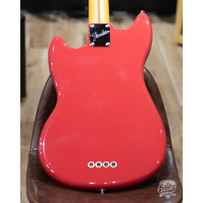 2025 Fender American Professional Classic Mustang Bass w/ Gator Bag – Faded Dakota Red