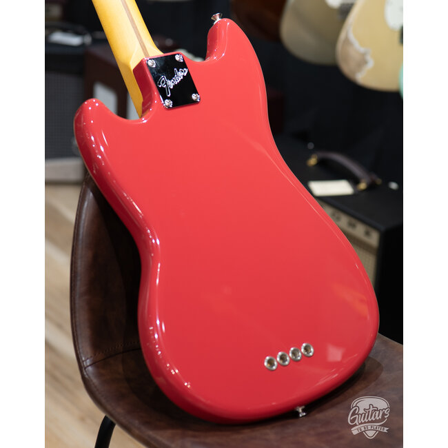 2025 Fender American Professional Classic Mustang Bass w/ Gator Bag – Faded Dakota Red