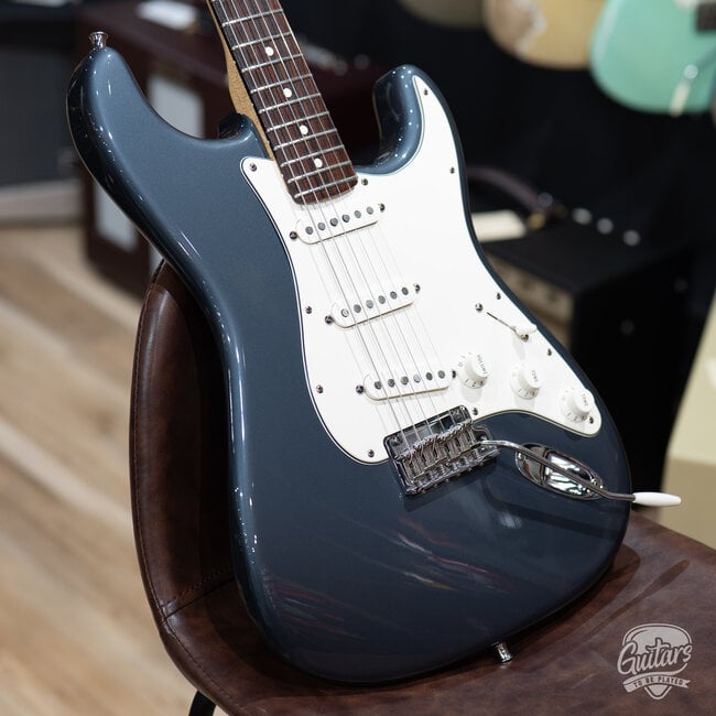 2008 Fender American Standard Stratocaster w/ Case – Charcoal Frost Metallic