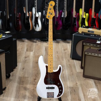Used 2023 Fender American Ultra P Bass Maple Board w/ Case – Arctic Pearl