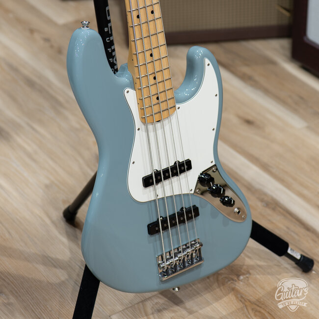 2020 Fender American Professional Jazz Bass V w/ Case – Sonic Gray