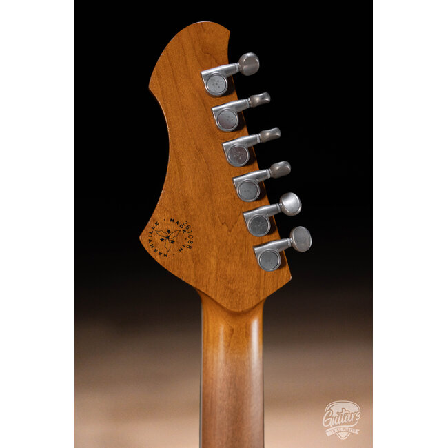 Novo Dealer Limited Miris JHH Maple Top Semi-Hollow Guitar – Amber