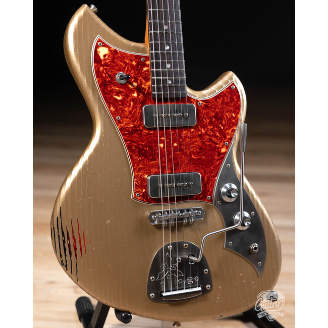 Novo Dealer Limited Nucleus Serus J Guitar –Shoreline Gold over ‘64 3-Tone Burst