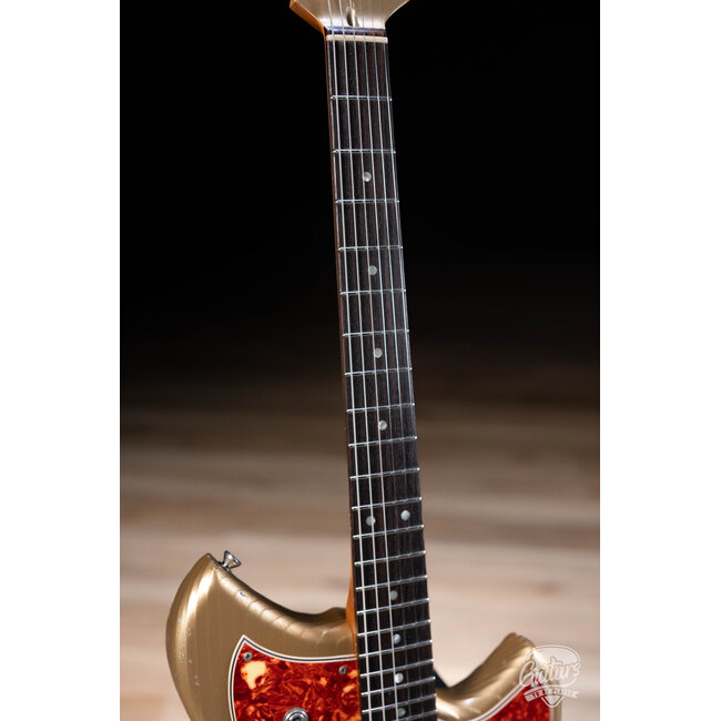 Novo Dealer Limited Nucleus Serus J Guitar –Shoreline Gold over ‘64 3-Tone Burst