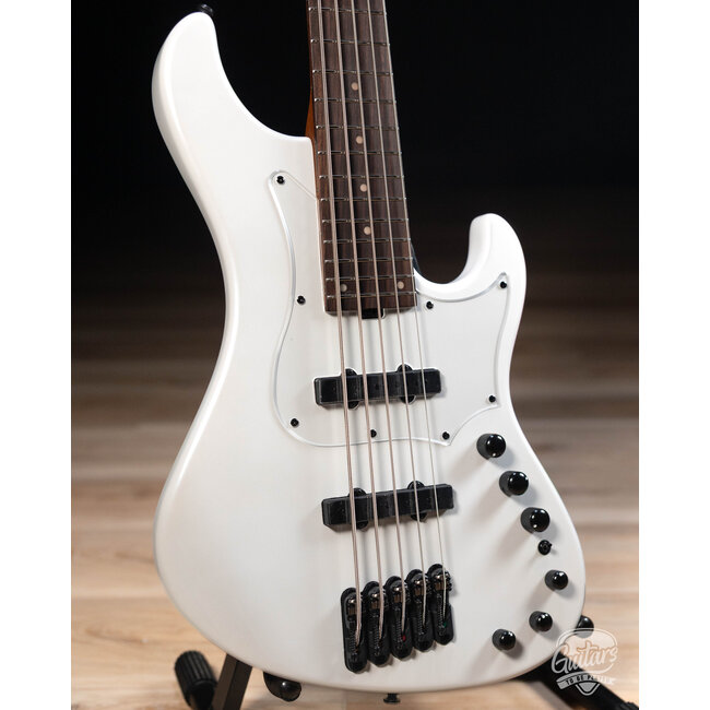 Ibanez MDM1005 Mode Series 5-String Bass Guitar w/ Bag – Pearl White
