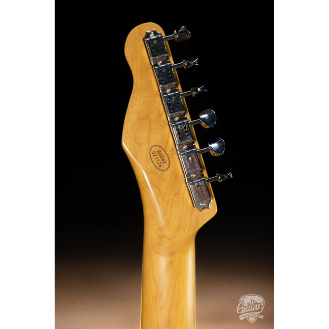 Elliott Raven Standard Spruce Top Semi-Hollow Guitar – Black Sparkle