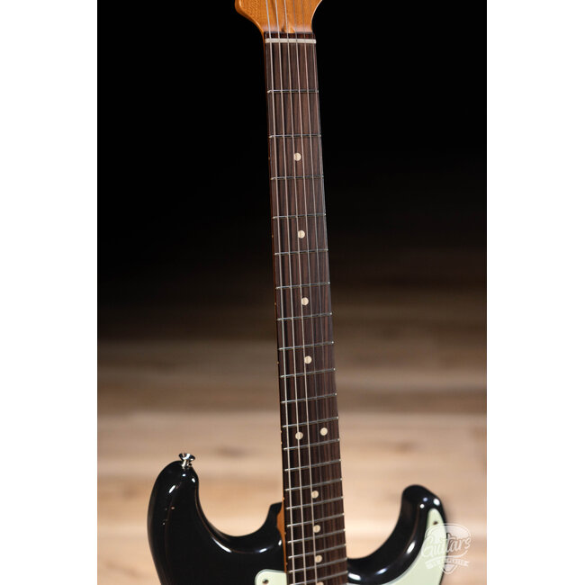 LsL Instruments Saticoy ERA 22-Fret SSS S-Style Guitar – Black