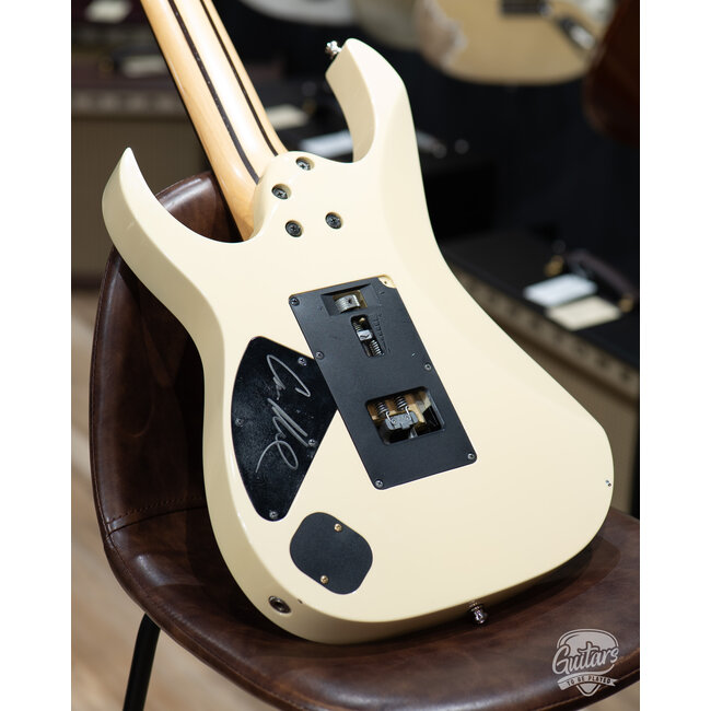 2012 Ibanez Cameron Maynard Custom RG1527Z 7 String w/ Case LACS – Cream