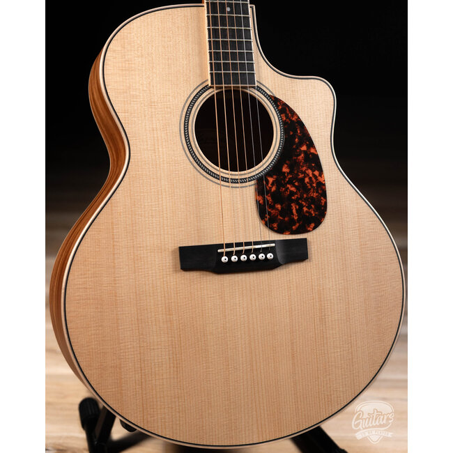 Larrivee JV-03 MH Spruce/Mahogany Jumbo Cutaway Acoustic Guitar w/ Case