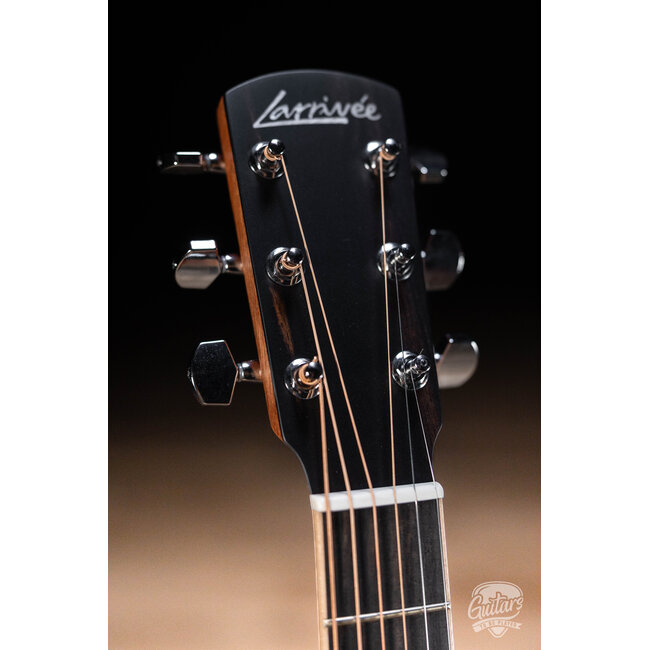Larrivee JV-03 MH Spruce/Mahogany Jumbo Cutaway Acoustic Guitar w/ Case