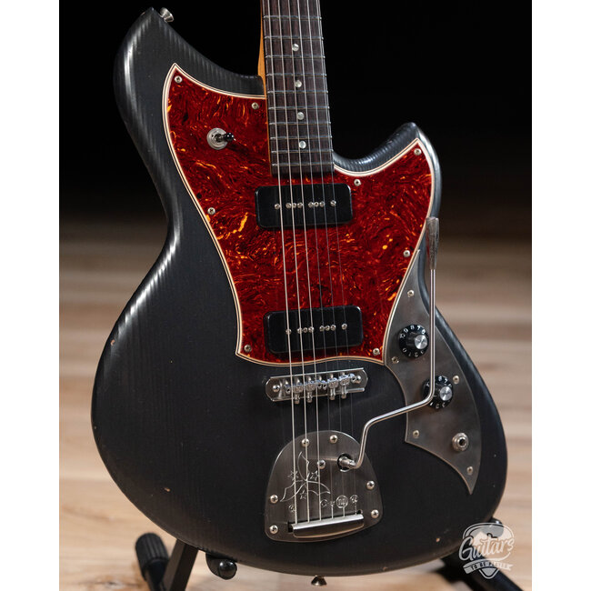 Novo Nucleus Serus J Guitar w/ Lollar P-90s – Charcoal Frost