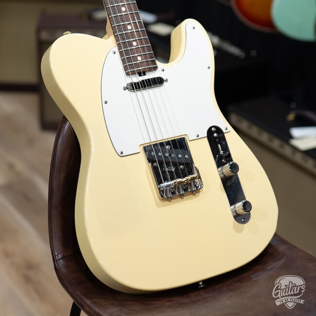 2025 Tuttle Vintage Classic T w/ Case – Vintage White Nitro