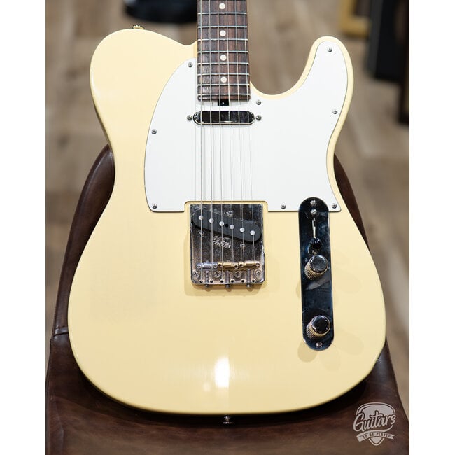 2025 Tuttle Vintage Classic T w/ Case – Vintage White Nitro