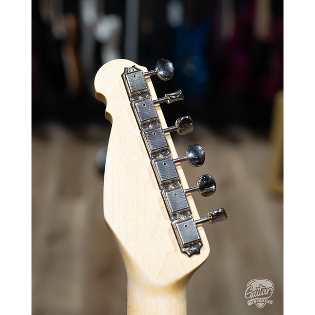 2025 Tuttle Vintage Classic T w/ Case – Vintage White Nitro