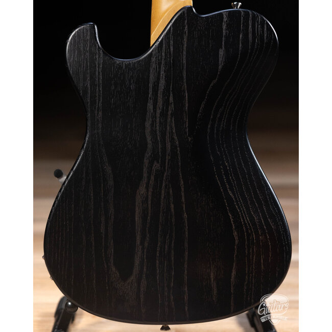 Veritas Portlander Bigsby w/ Popes, Maple & Ebony Neck – 3 Color Burst