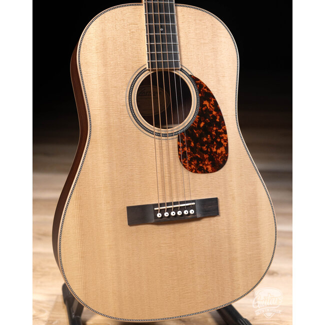 Larrivee BT-40R Spruce/Rosewood Baritone Acoustic Guitar w/ Case