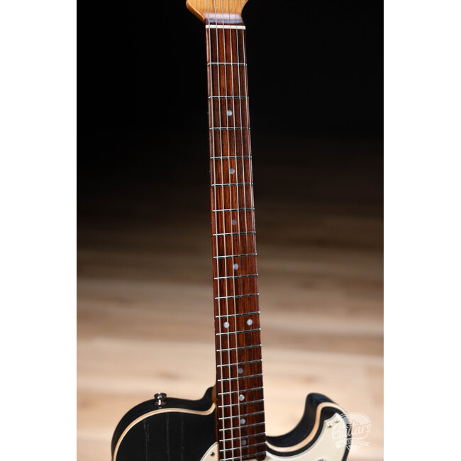 Veritas Portlander Bigsby w/ Bearcats Roasted Maple & RW Neck – Black