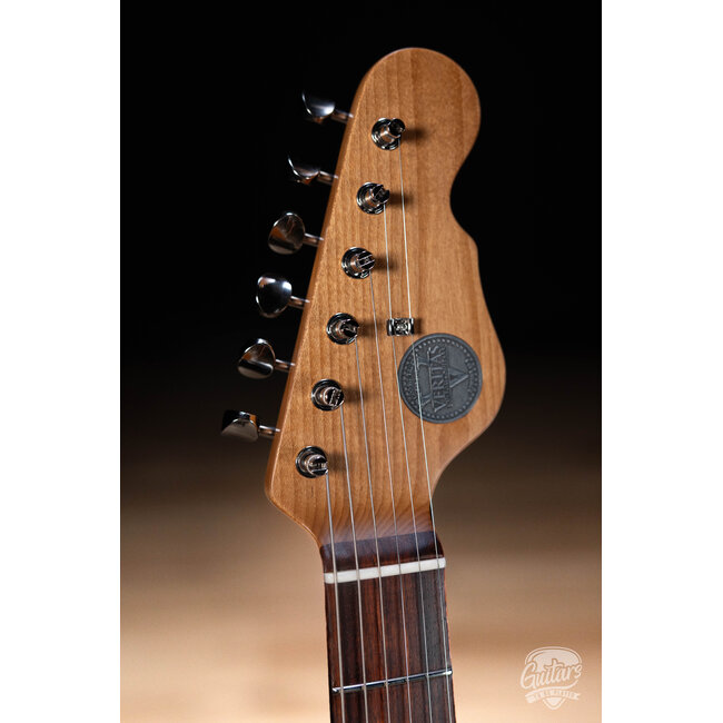 Veritas Portlander Bigsby w/ Bearcats Roasted Maple & RW Neck – Black