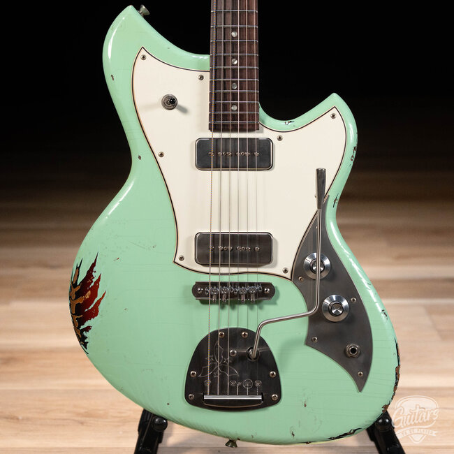 Novo Dealer Limited Nucleus Serus J Guitar – Surf Green over ‘64 3-Tone Burst